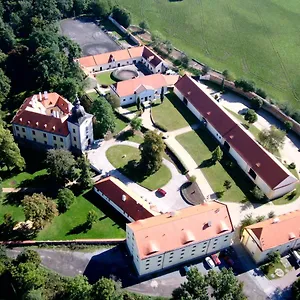 Отель Pytloun Chateau Ctenice, Прага